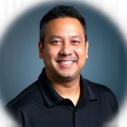 Headshot of Carlos Ramirez